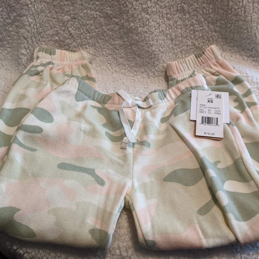 Harper & Elliott girls sweats xs